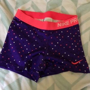 NIKE PROS