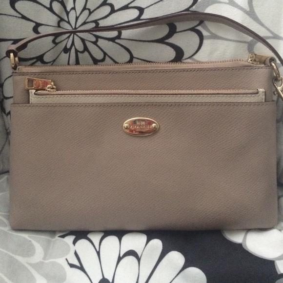 Coach Handbag/Clutch