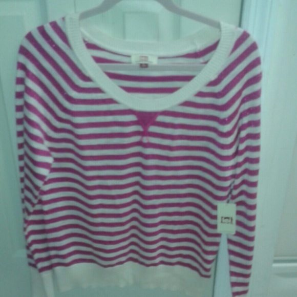 NWT Juniors  l.e.i. Shirt