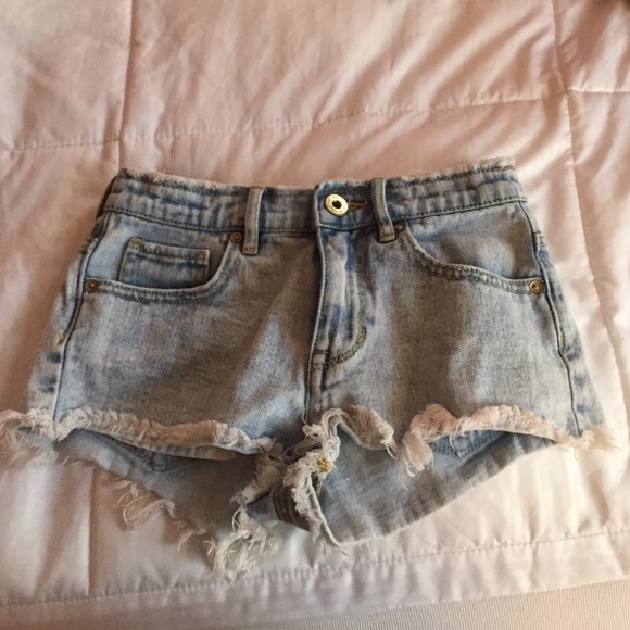 Bullhead (pacsun) high rise denim shorts