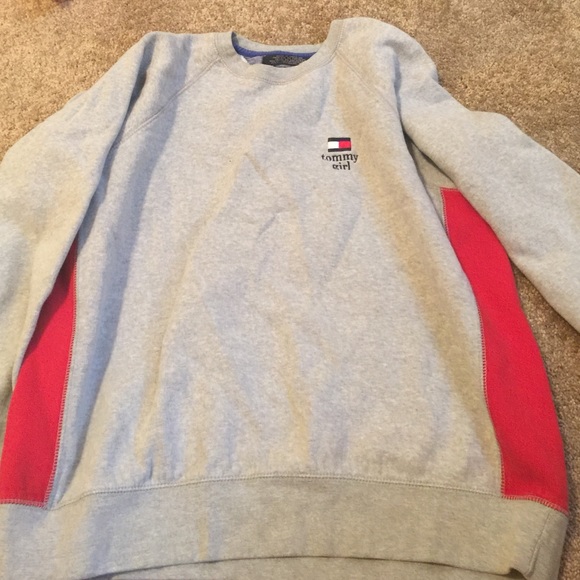Crew neck sweatshirt, size S.