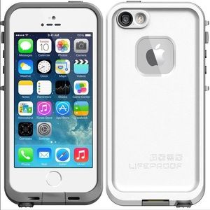 iPhone 6 white lifeproof case