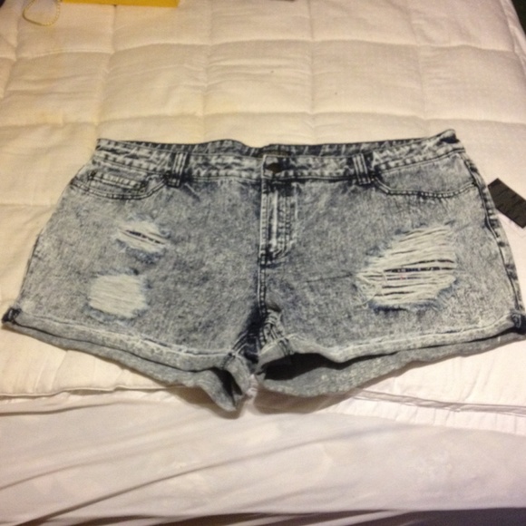 Forever 21 shorts!