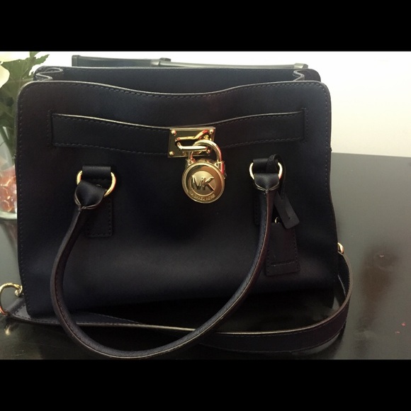 Micheal kors sachel - Picture 2 of 4