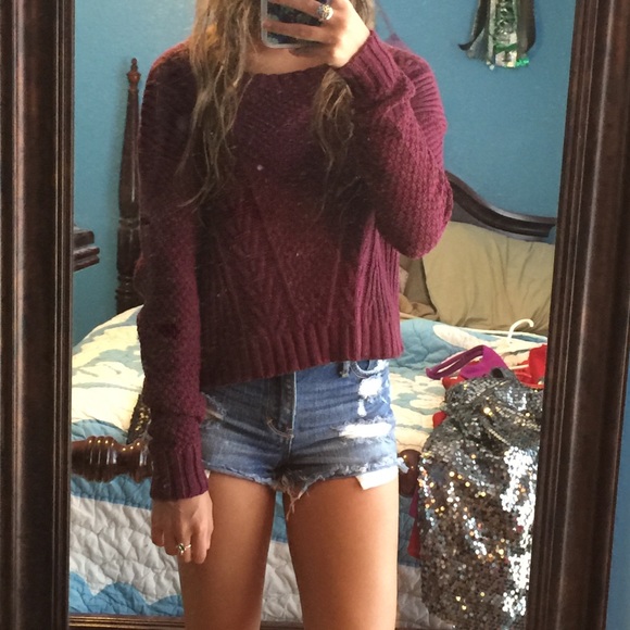 Maroon sweater