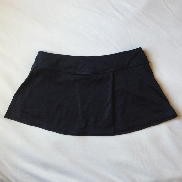 Black mini skirt