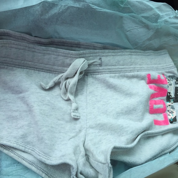 💟RARE💟VS PINK Shorts XS - Picture 3 of 4