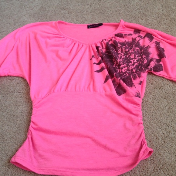 Neon top