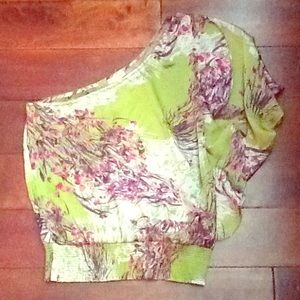 Flowy off shoulder 100% polyester shirt