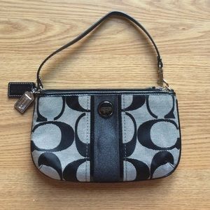 NWOT Coach wristlet