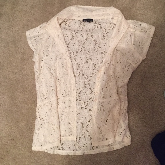 Short sleeve lace button up