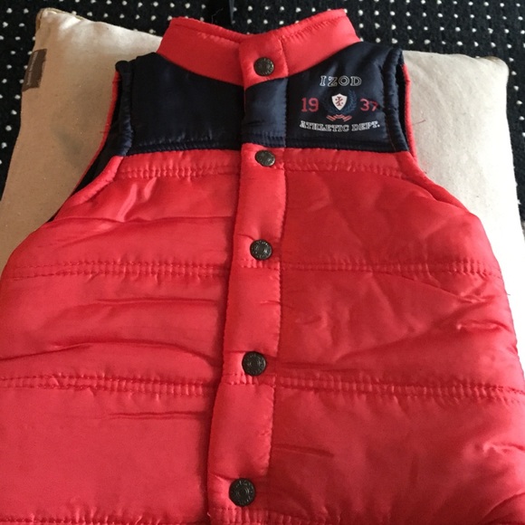 🚫SOLD Izod Puffer Vest 💕