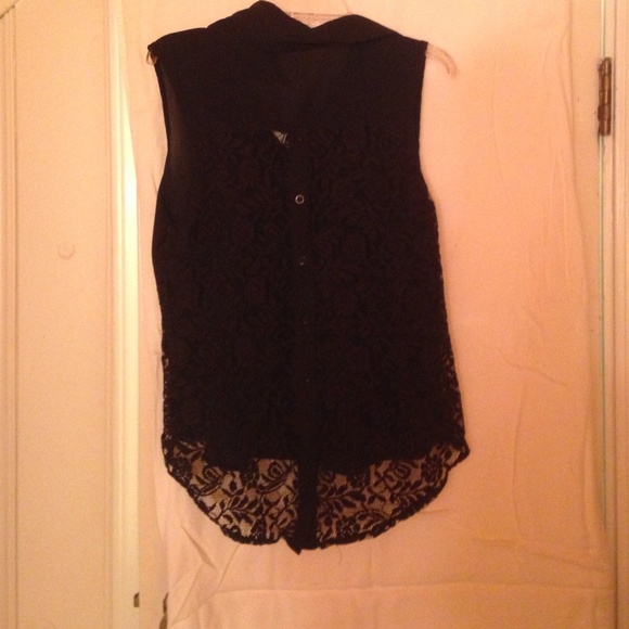 Black button up tank - Picture 2 of 2