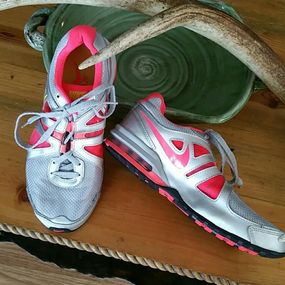 Nike Air Max in silver