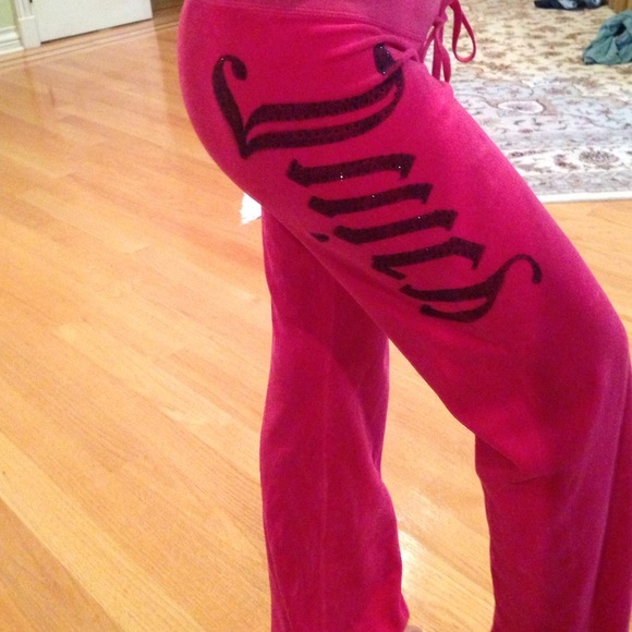 Comfy juicy track pants!