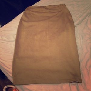 Nude pencil skirt