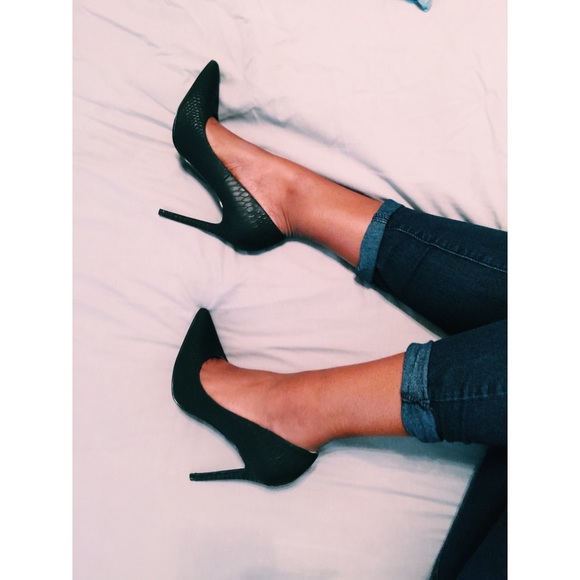 Lolashoetique Shoes - Pointed Black Snake Skin Heels
