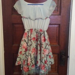 beautiful Korean dress