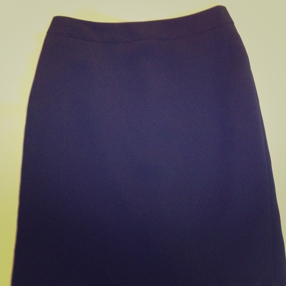 Black pencil skirt
