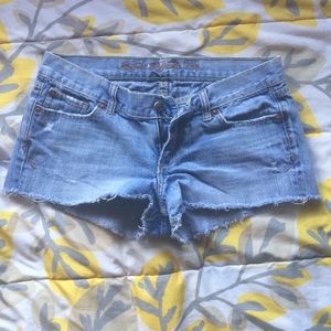 ❇️Ruehl (A&F) Denim Cut Offs Sz 29❇️