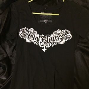 Black cute metal mulisha shirt!