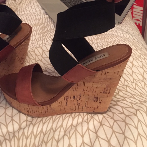 Steve Madden Wedges