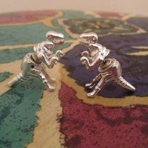 💥SOLD💥 Claire's Dinosaur earrings