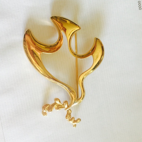 Vintage givenchy broach