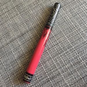 Kat Von D everlasting liquid lipstick