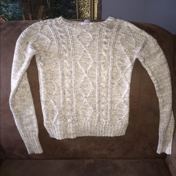 ☀️ Cable Sweater ☀️