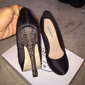 Steve Madden pumps