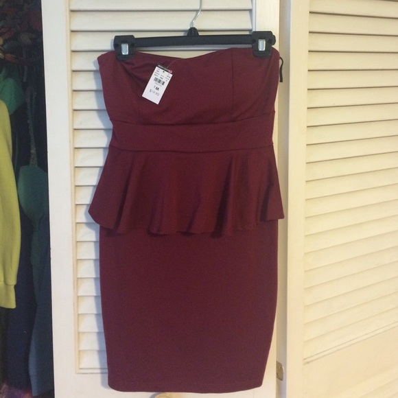 Forever 21 Dresses & Skirts - nwt burgundy dress
