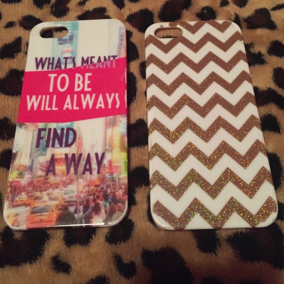 2 iPhone 5s cases