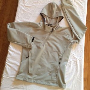 Mountain Hard Wear Pullover