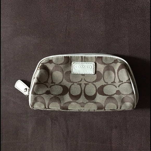 ☀️ Coach Makeup/pencil Bag ☀️