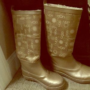 UGGS rain boots