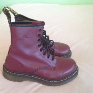 Dr. Marten boots in burgundy