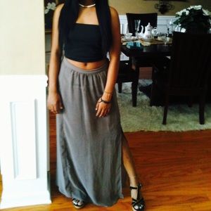 Chiffon long slit skirt !