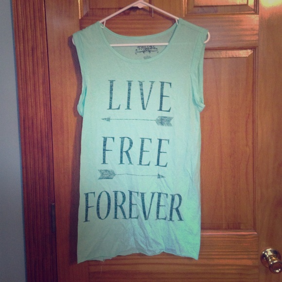 Seafoam green loose fit tank!