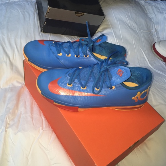 Blue and orange KD's - Picture 1 of 4