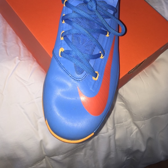 Blue and orange KD's - Picture 4 of 4