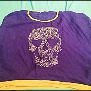 Cute sugar skull top!