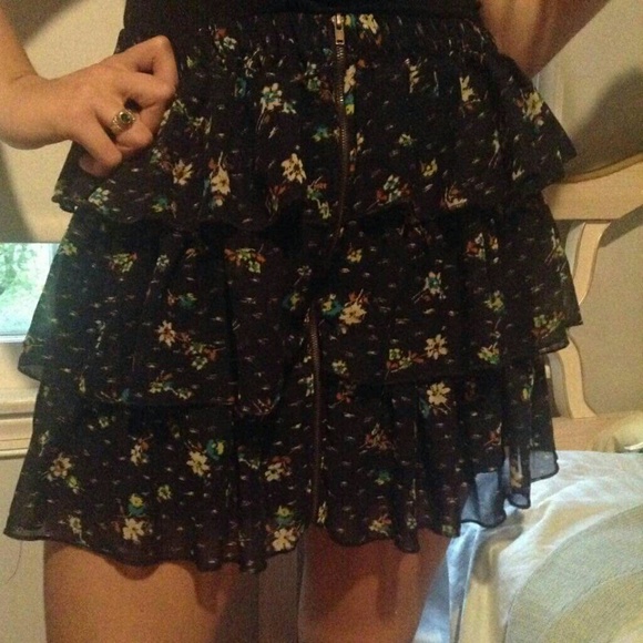 Floral ruffle skirt - Picture 1 of 3