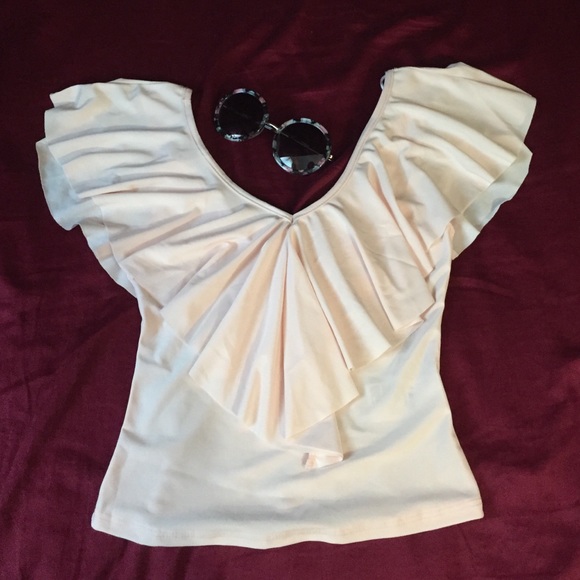 Cute top!!! - Picture 1 of 3