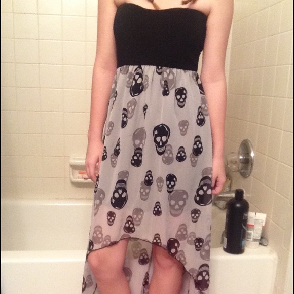 Long pretty strapless skull dress