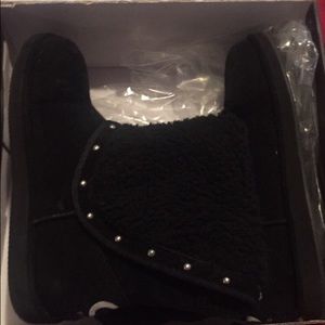 Authentic black guess boots