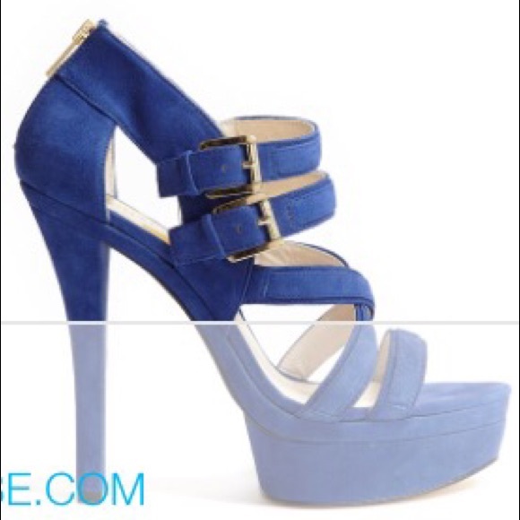 Michael Kors Shoes - L👀KING FOR THESE HEELS!