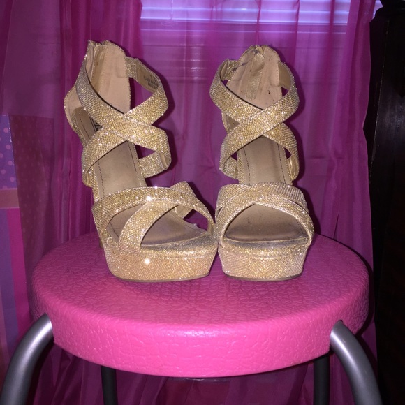 Glitter gold heels