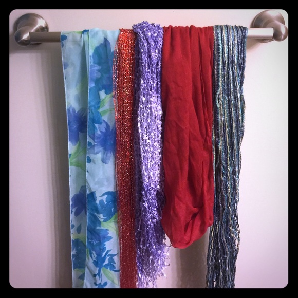 5 Scarfs Lot