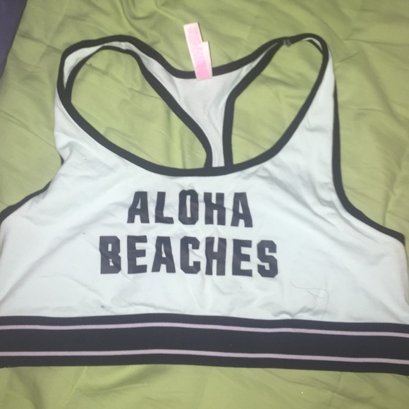 pink sports bra!